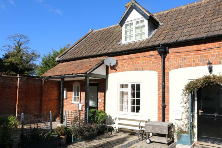 Prince Hill Cottages Worton  Екстер'єр фото