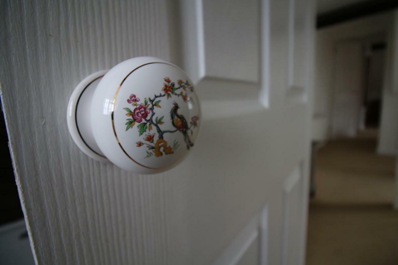 Prince Hill Cottages Worton  Екстер'єр фото