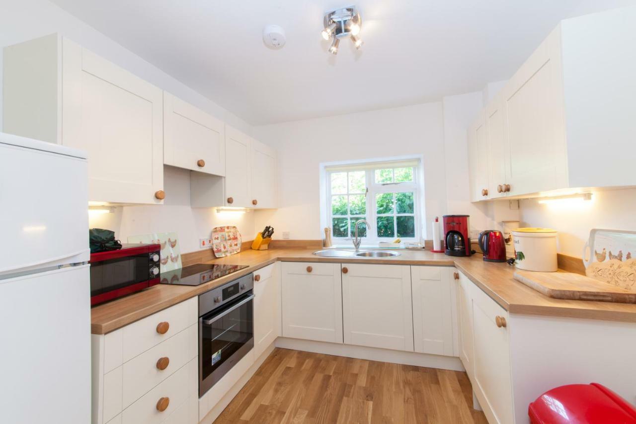 Prince Hill Cottages Worton  Екстер'єр фото