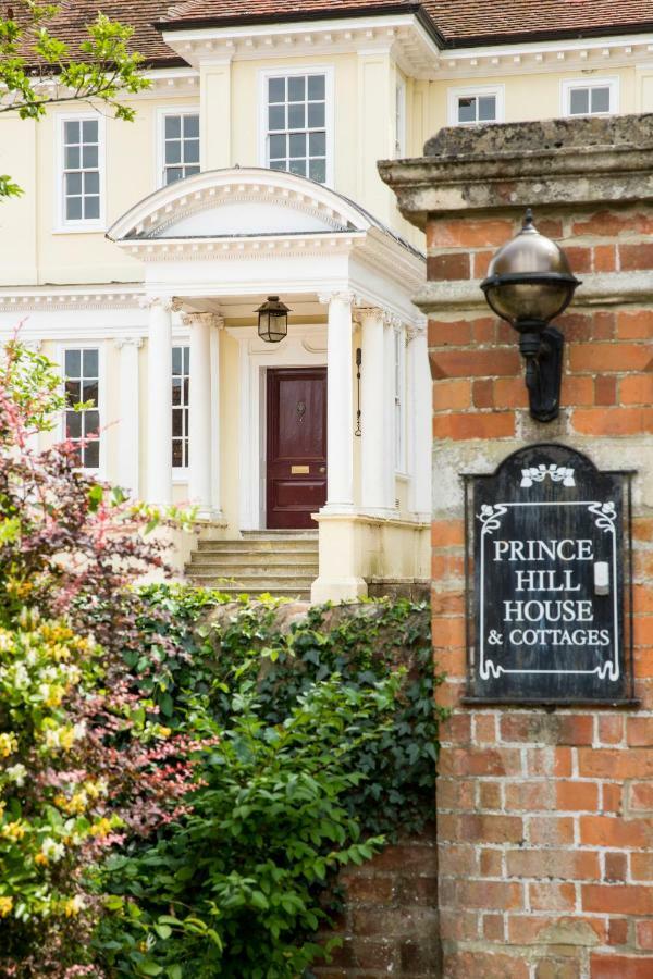 Prince Hill Cottages Worton  Екстер'єр фото