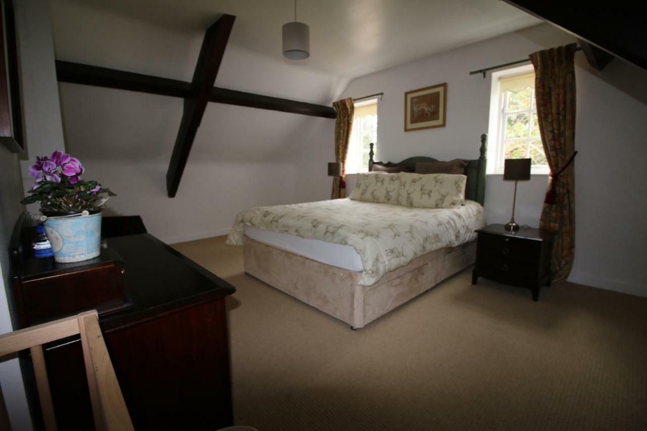 Prince Hill Cottages Worton  Екстер'єр фото