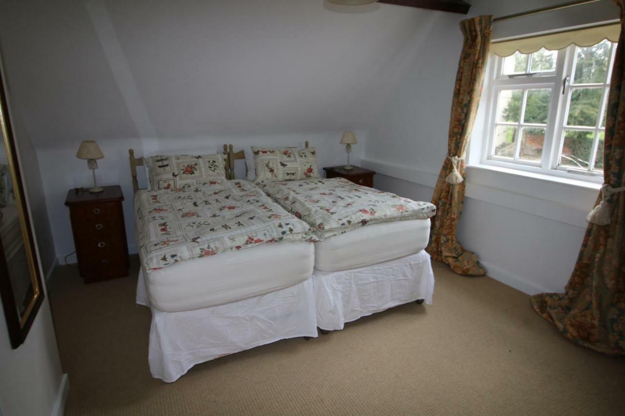 Prince Hill Cottages Worton  Екстер'єр фото