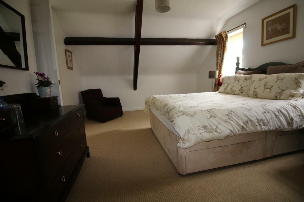 Prince Hill Cottages Worton  Екстер'єр фото