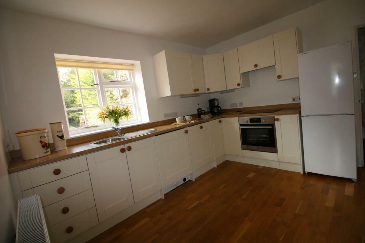 Prince Hill Cottages Worton  Екстер'єр фото